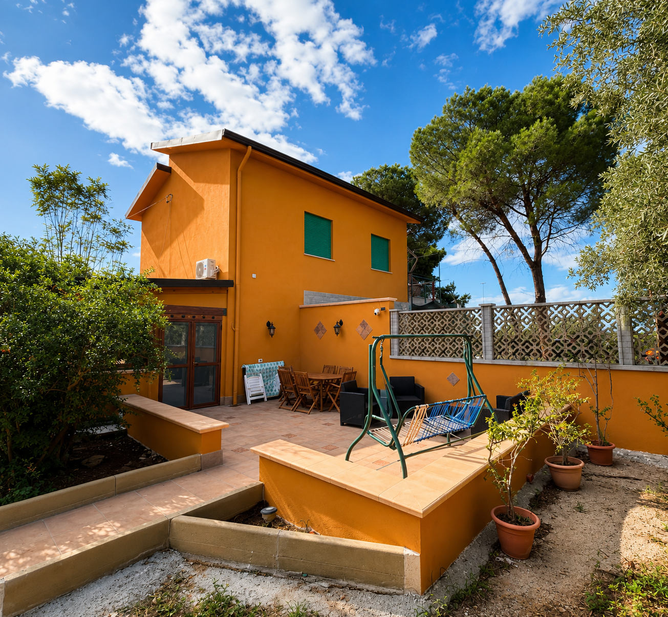 Condominio — Facciata
